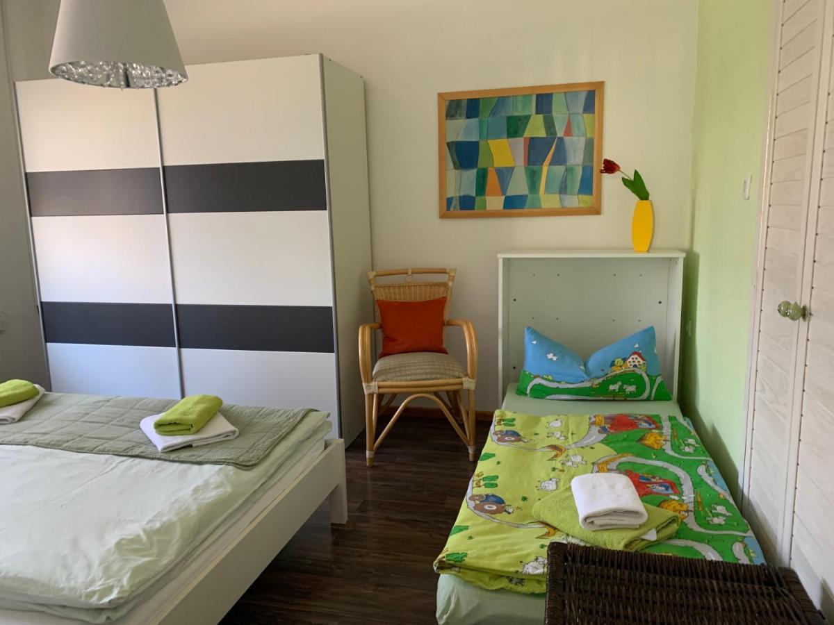 Helenes Ferienwohnung Auf Dem Bauernhof - Lausitzer Seenland Lauta Екстериор снимка