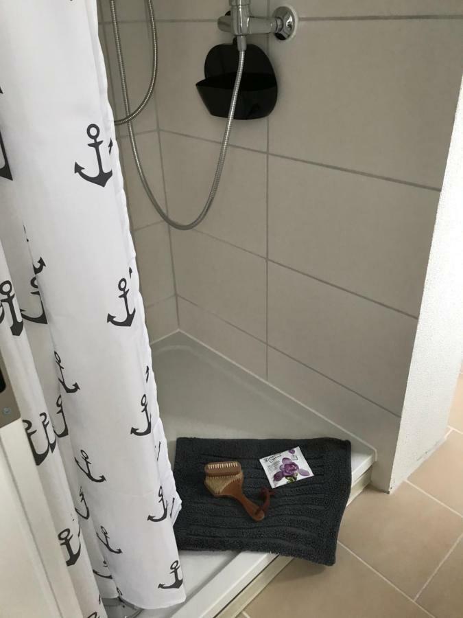 Helenes Ferienwohnung Auf Dem Bauernhof - Lausitzer Seenland Lauta Екстериор снимка