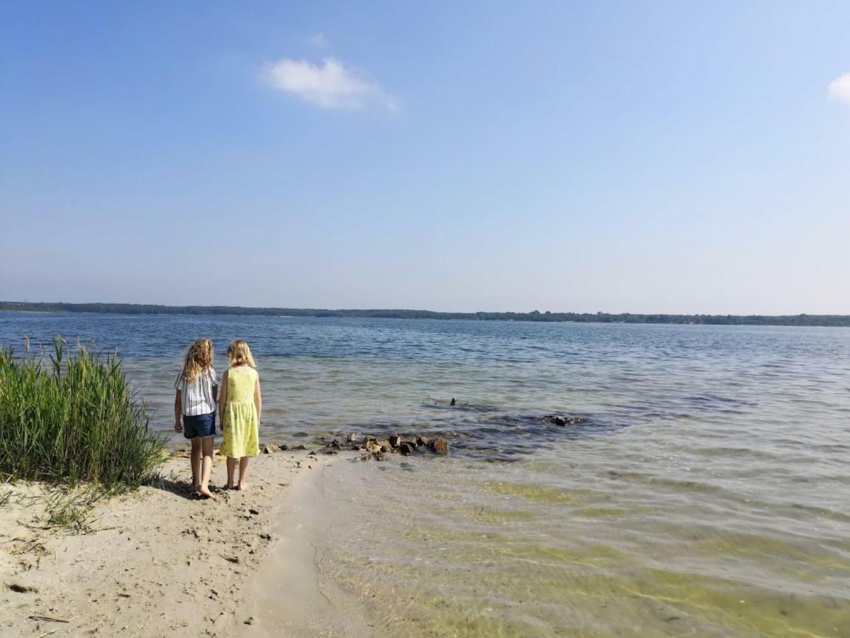 Helenes Ferienwohnung Auf Dem Bauernhof - Lausitzer Seenland Lauta Екстериор снимка